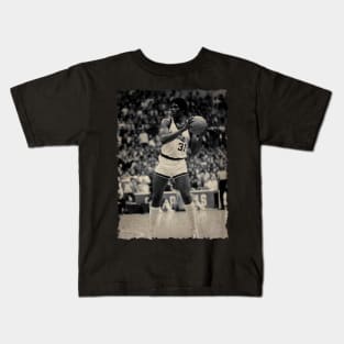 vintage - basketball - cazzie - russell - photo Kids T-Shirt
